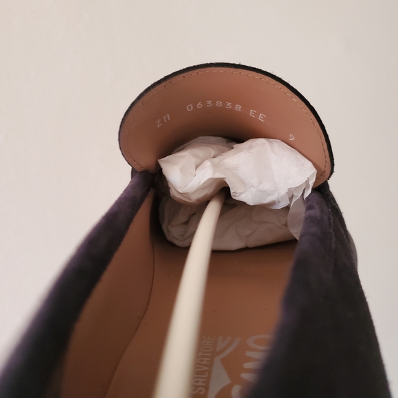 SOLD SALVATORE FERRAGAMO MEN'S ROLO 6 DARK BLUE BUC SUEDE LOAFERS SZ 9 EE - Picture 4 of 8